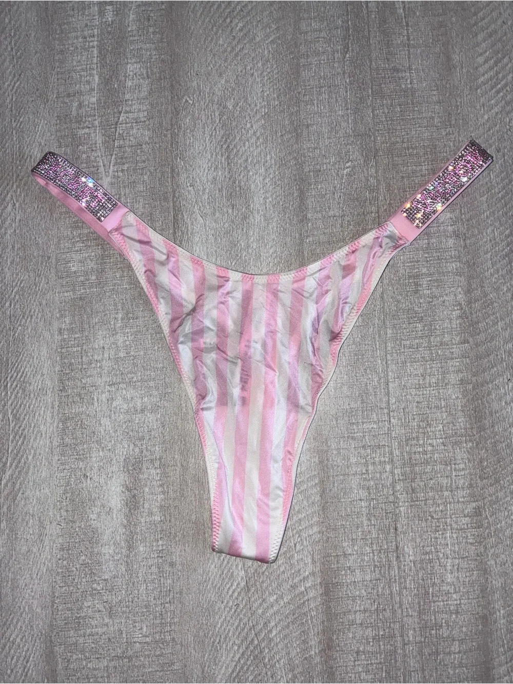 Victoria’s Secret Shine Strap Thong Panty Large